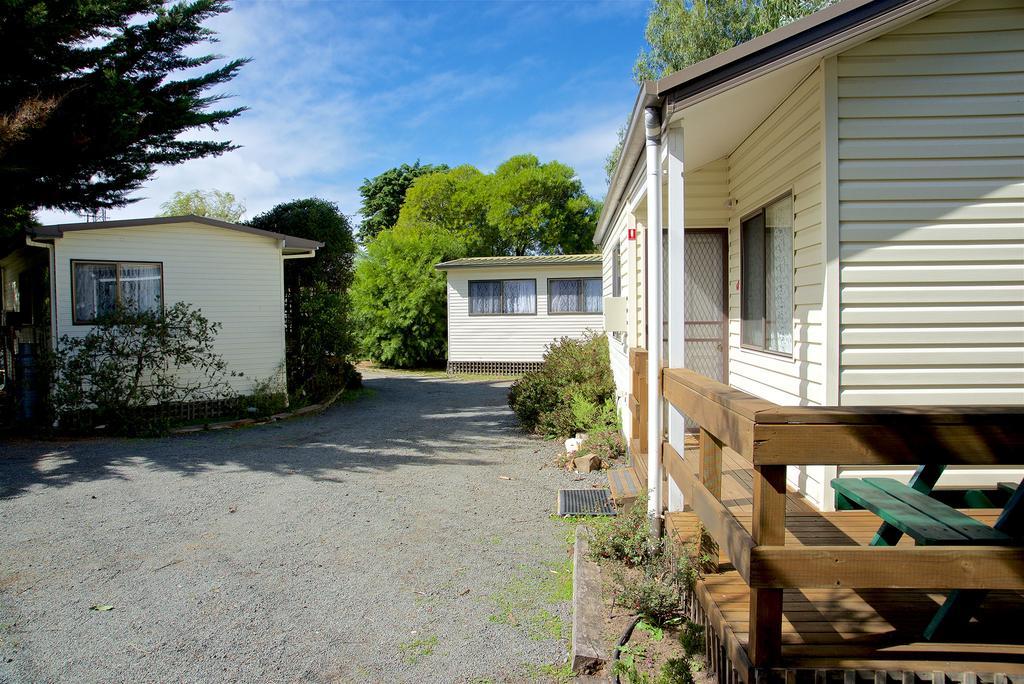 Triabunna Cabin & Caravan Park ภายนอก รูปภาพ